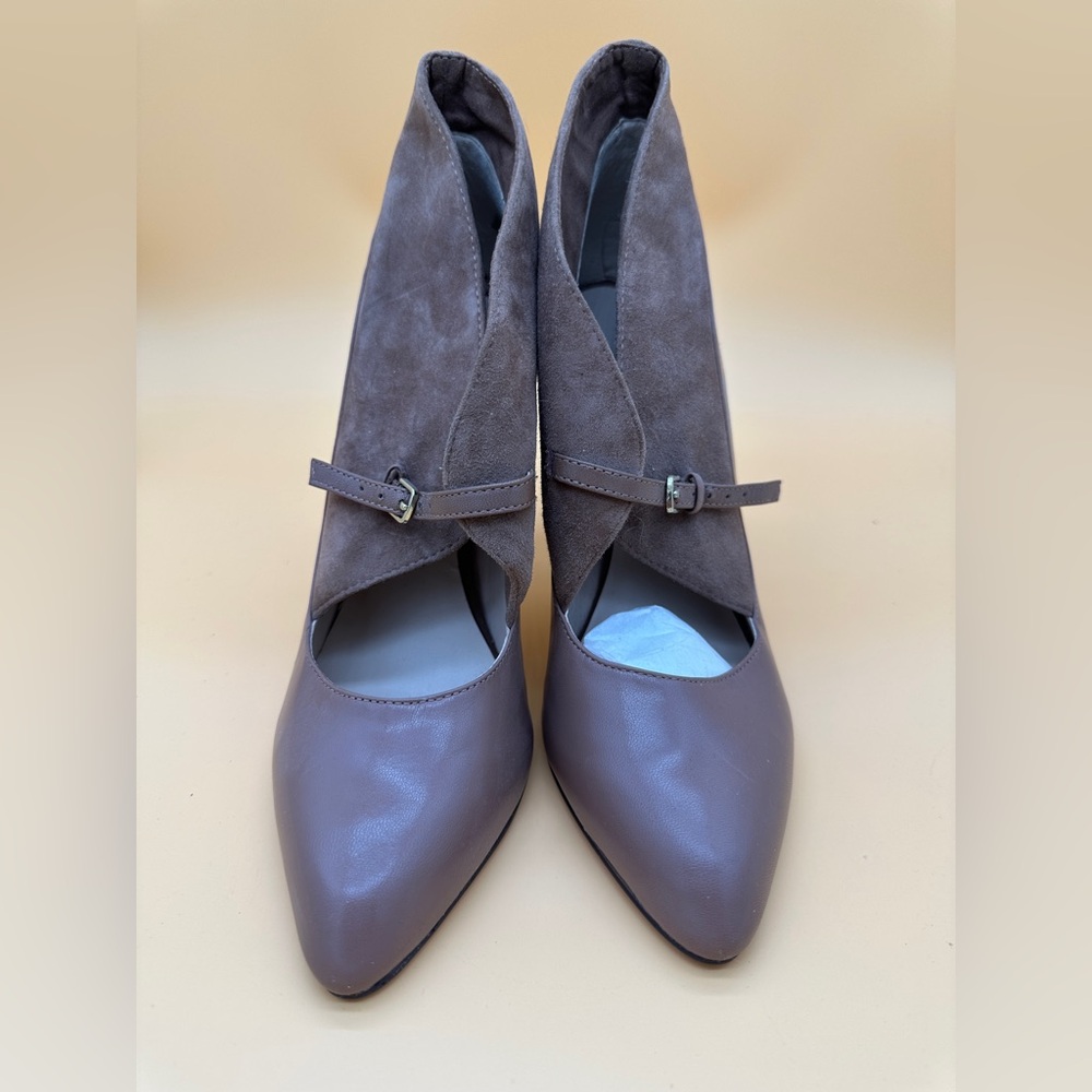 NWOB: Nine West Dream On Women's Taupe Heels size 7.5
